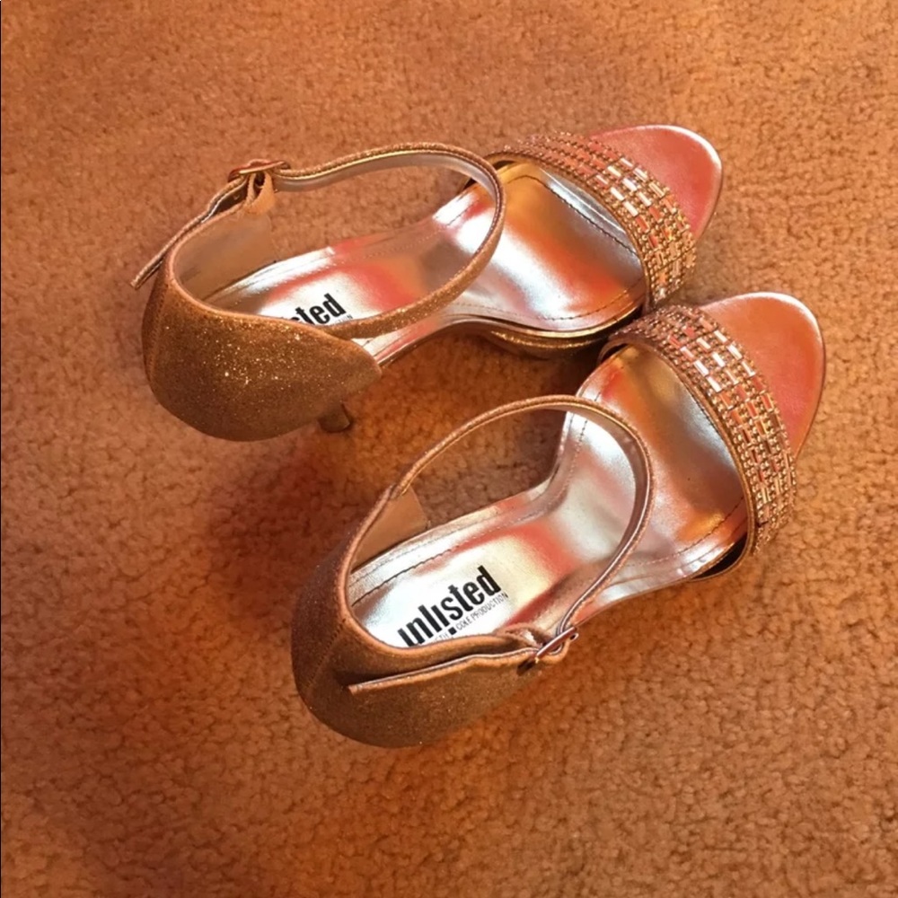 Heels - Picture 3 of 4